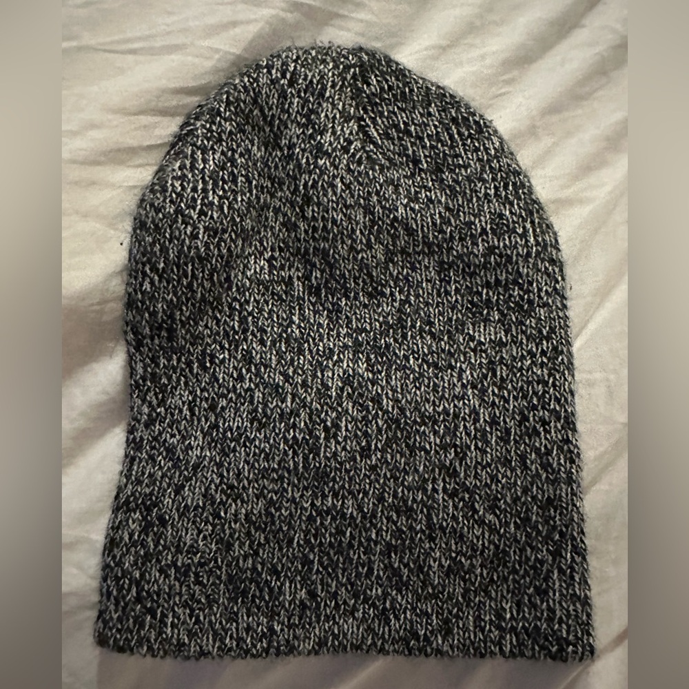 Aritzia - Talula toque